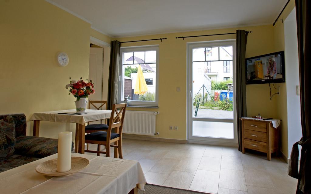 Haus Friedrich-Goehren Apartment Cameră foto